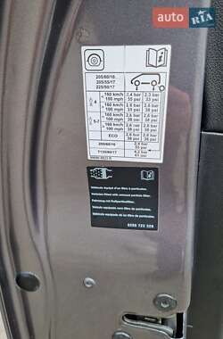 Минивэн Renault Grand Scenic 2011 в 