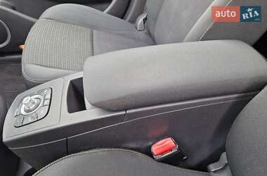 Минивэн Renault Grand Scenic 2011 в 