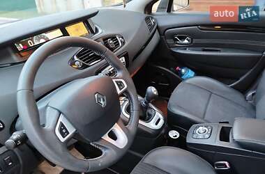 Минивэн Renault Grand Scenic 2011 в 
