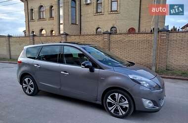 Минивэн Renault Grand Scenic 2011 в 
