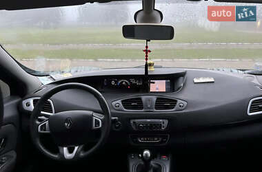 Минивэн Renault Grand Scenic 2012 в 
