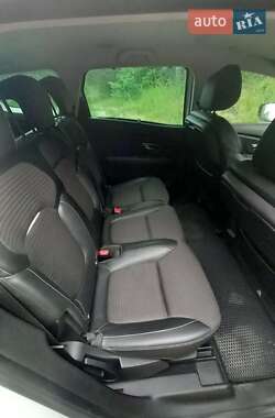 Минивэн Renault Grand Scenic 2016 в 