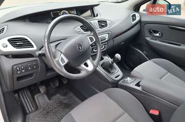 Минивэн Renault Grand Scenic 2012 в 