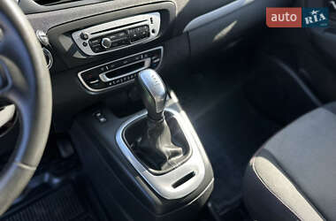 Минивэн Renault Grand Scenic 2014 в 