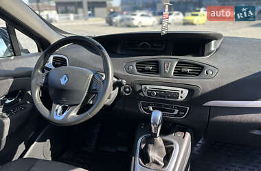 Минивэн Renault Grand Scenic 2014 в 