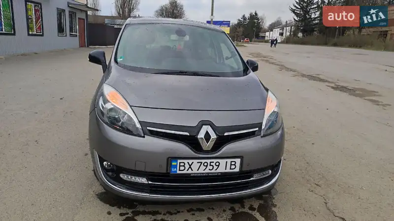 Минивэн Renault Grand Scenic 2013 в 