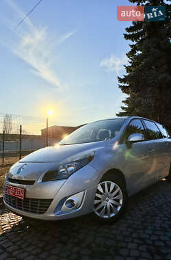 Мінівен Renault Grand Scenic 2009 в 