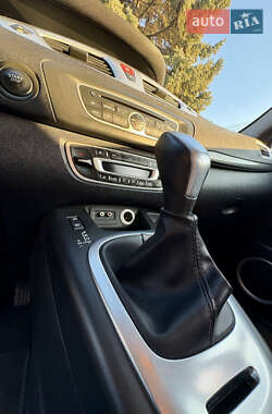 Мінівен Renault Grand Scenic 2009 в 