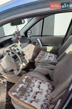 Минивэн Renault Grand Scenic 2006 в 