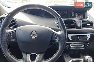 Минивэн Renault Grand Scenic 2015 в 