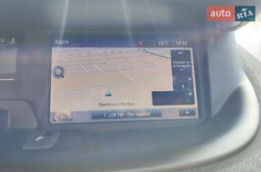 Минивэн Renault Grand Scenic 2015 в 
