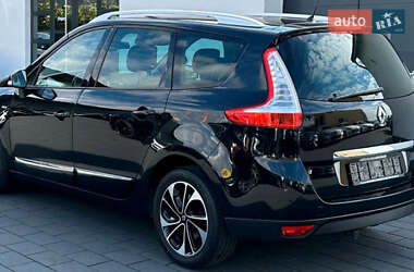 Минивэн Renault Grand Scenic 2015 в 