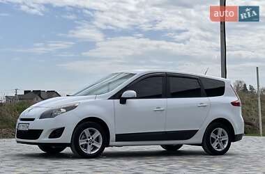 Минивэн Renault Grand Scenic 2009 в 