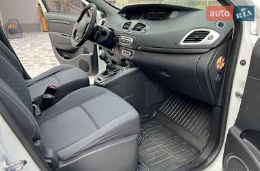 Минивэн Renault Grand Scenic 2009 в 