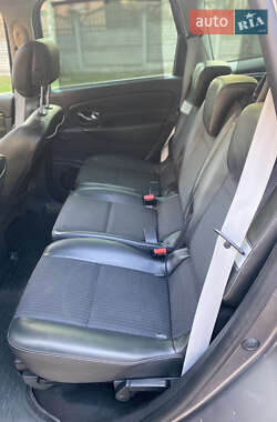 Мінівен Renault Grand Scenic 2013 в 
