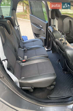 Мінівен Renault Grand Scenic 2013 в 