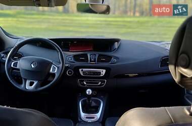 Мінівен Renault Grand Scenic 2012 в 