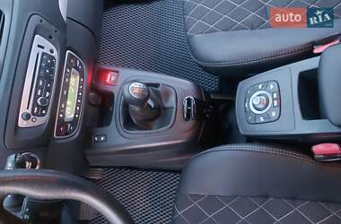Минивэн Renault Grand Scenic 2015 в 