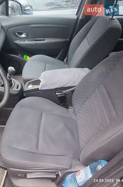Минивэн Renault Grand Scenic 2009 в 