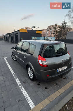 Минивэн Renault Grand Scenic 2005 в 