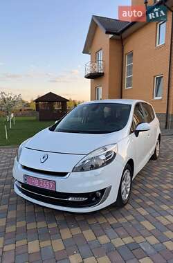 Минивэн Renault Grand Scenic 2012 в 