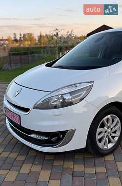 Минивэн Renault Grand Scenic 2012 в 