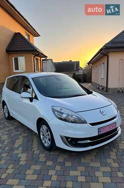 Минивэн Renault Grand Scenic 2012 в 