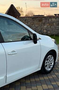 Минивэн Renault Grand Scenic 2012 в 