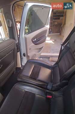 Мінівен Renault Grand Scenic 2012 в 