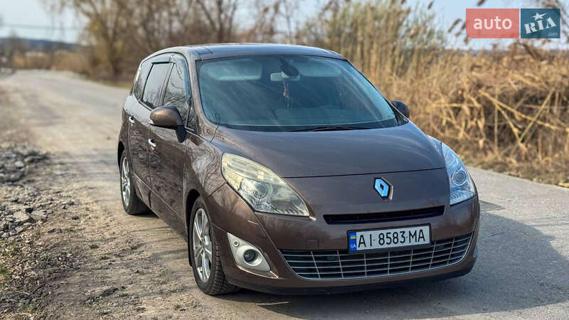 Минивэн Renault Grand Scenic 2009 в Обухове