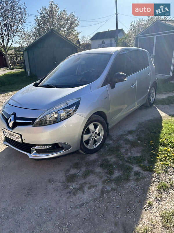 Renault Grand Scenic 2012