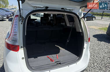 Минивэн Renault Grand Scenic 2012 в 