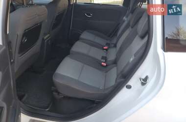 Минивэн Renault Grand Scenic 2012 в 