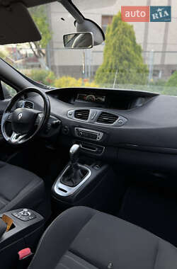Мінівен Renault Grand Scenic 2015 в 