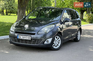 Минивэн Renault Grand Scenic 2009 в 