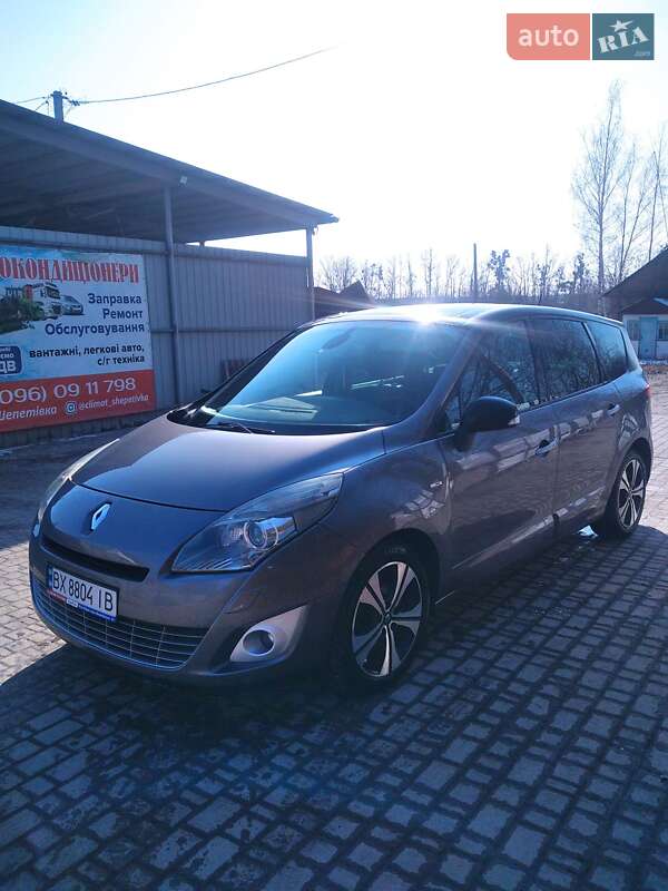 Renault Grand Scenic 2011