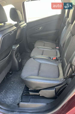Минивэн Renault Grand Scenic 2016 в 