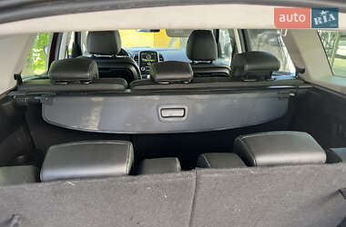 Минивэн Renault Grand Scenic 2016 в 