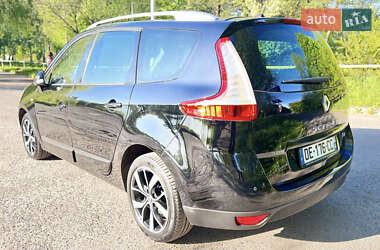 Минивэн Renault Grand Scenic 2014 в 