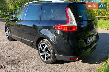 Минивэн Renault Grand Scenic 2014 в 