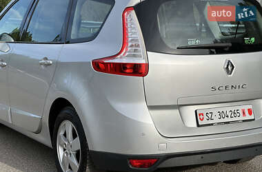 Минивэн Renault Grand Scenic 2011 в 