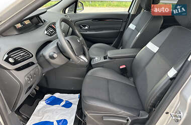 Минивэн Renault Grand Scenic 2011 в 