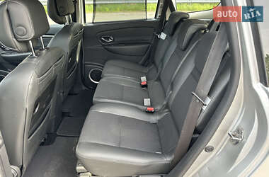 Минивэн Renault Grand Scenic 2011 в 
