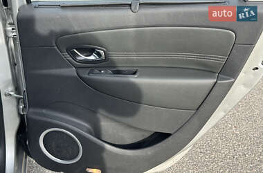 Минивэн Renault Grand Scenic 2011 в 