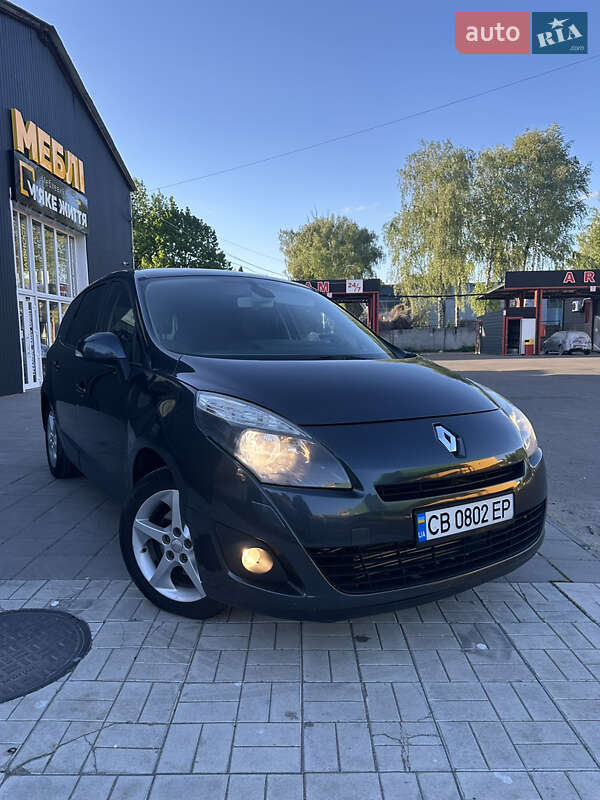 Renault Grand Scenic 2010