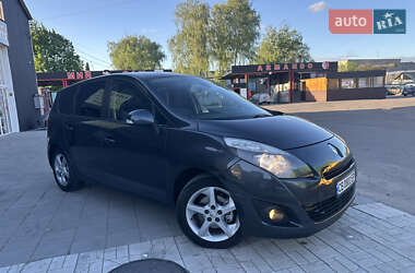 Минивэн Renault Grand Scenic 2010 в 