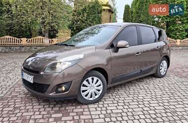 Минивэн Renault Grand Scenic 2010 в Теофиполе