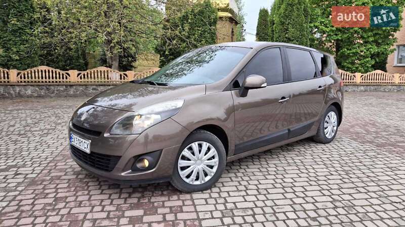Мінівен Renault Grand Scenic 2010 в 
