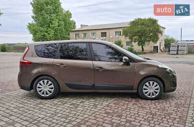 Мінівен Renault Grand Scenic 2010 в 
