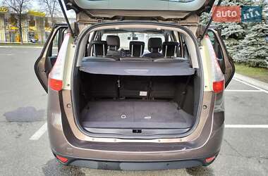 Минивэн Renault Grand Scenic 2013 в 